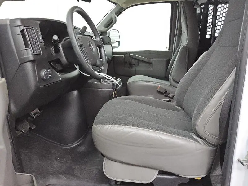 2024 GMC SAVANA G2500  