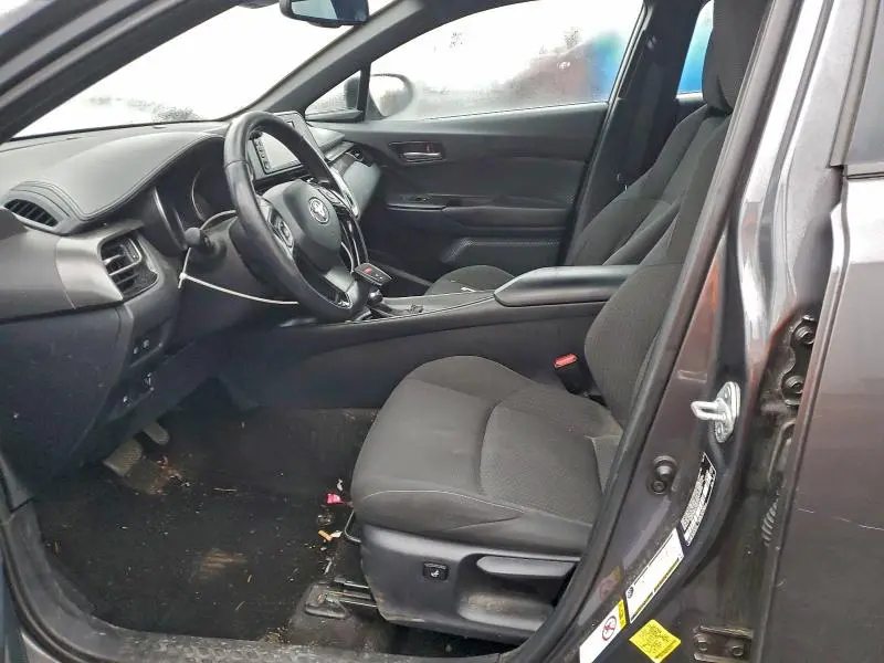 2018 TOYOTA C-HR XLE  