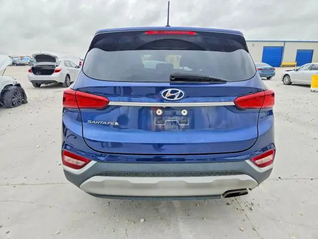 2019 HYUNDAI SANTA FE SE  