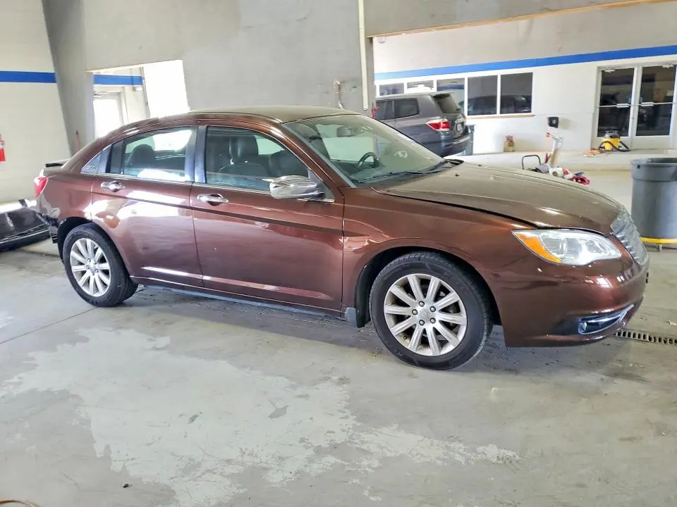 2013 CHRYSLER 200 LIMITED  