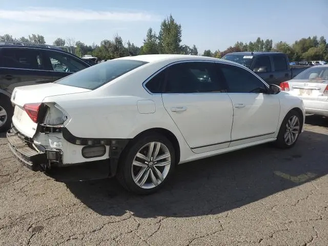 2017 VOLKSWAGEN PASSAT SE  