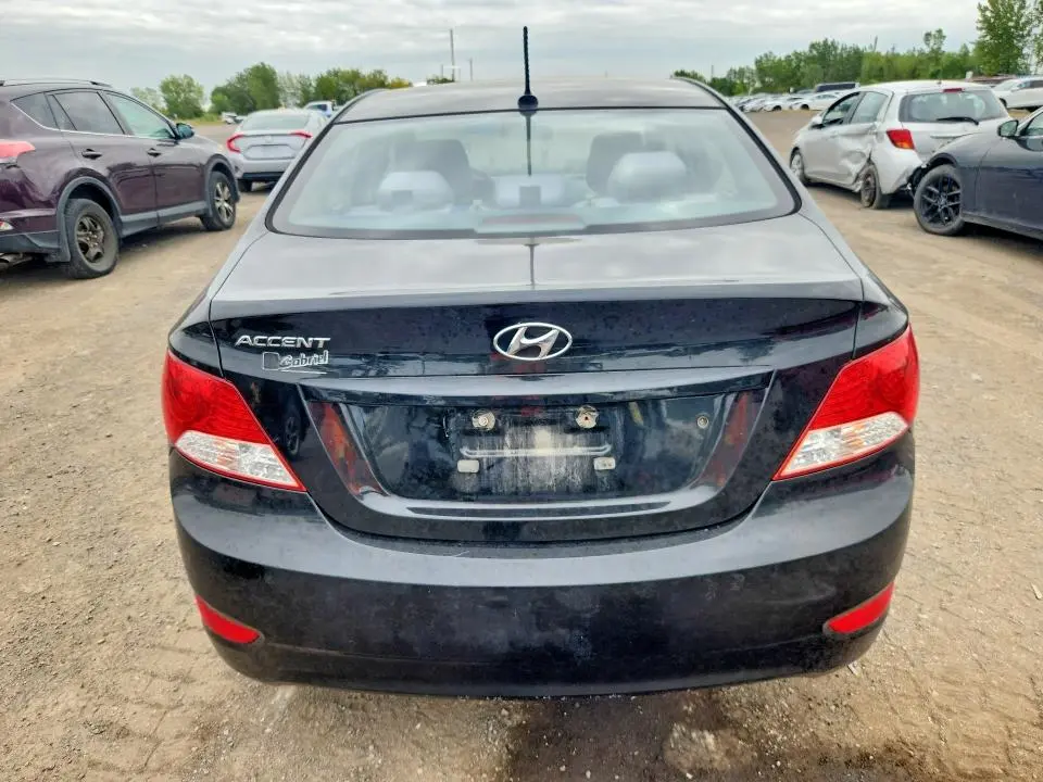 2012 HYUNDAI ACCENT GLS  