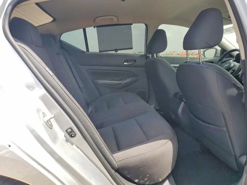 2022 NISSAN ALTIMA SV  