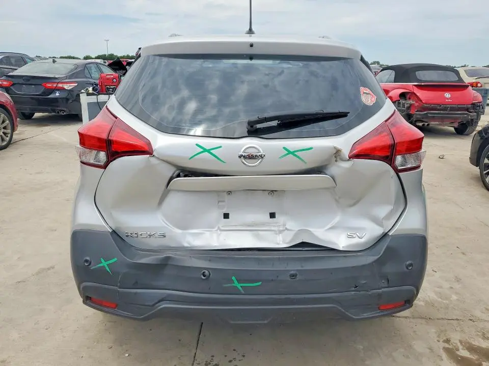 2020 NISSAN KICKS SV  