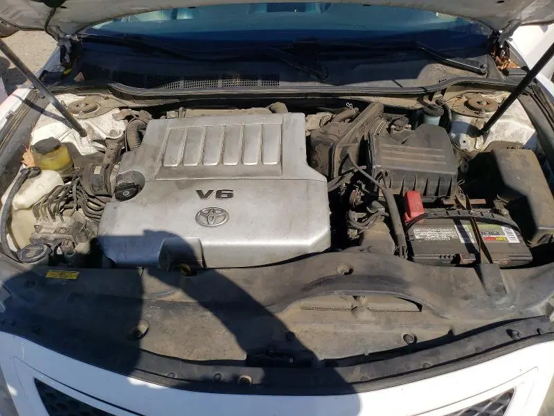 2011 TOYOTA CAMRY SE  
