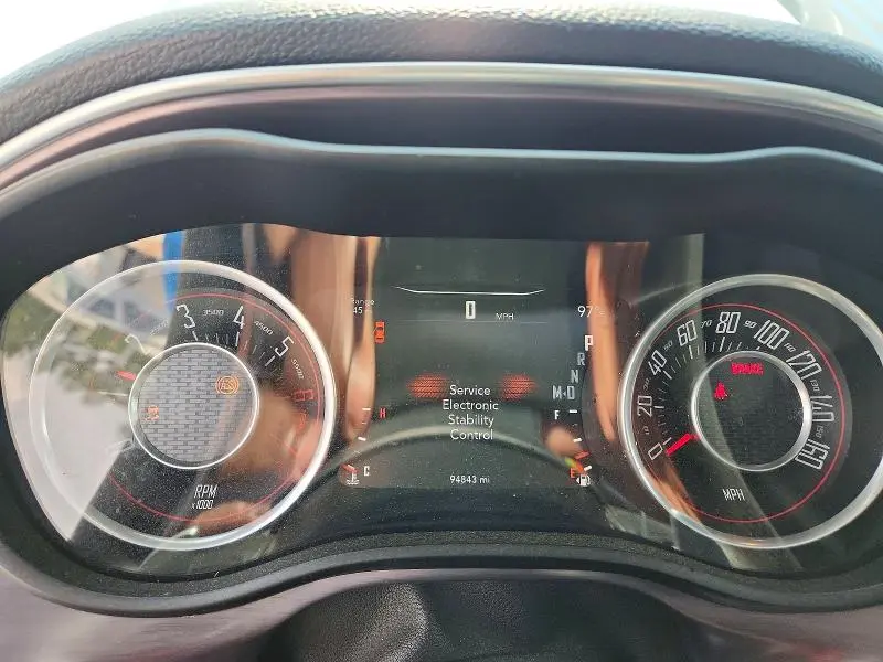 2015 DODGE CHALLENGER SXT  