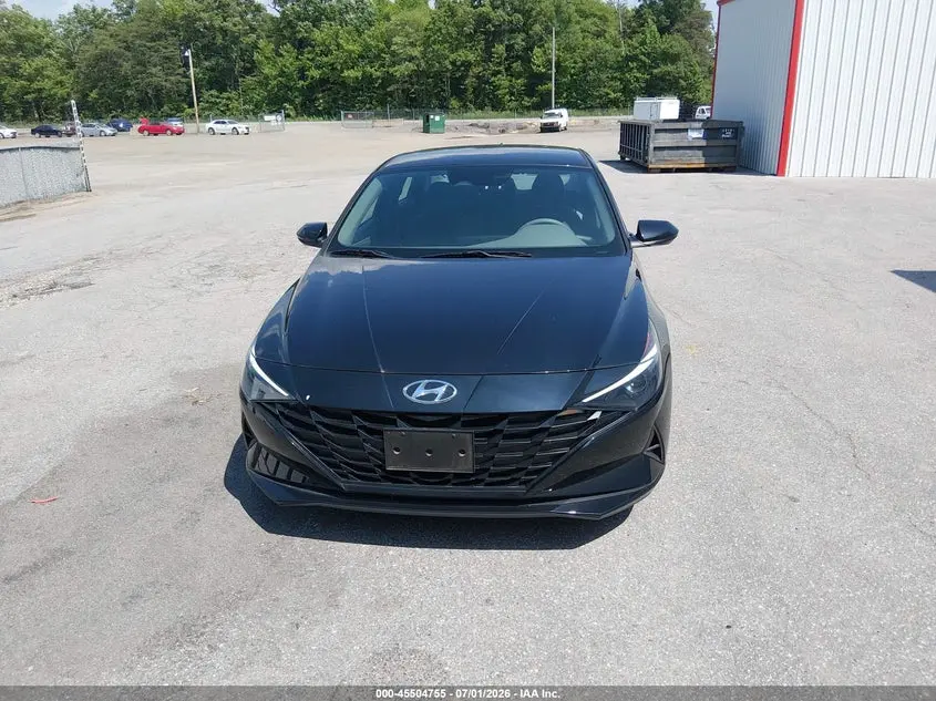 2021 HYUNDAI ELANTRA SE