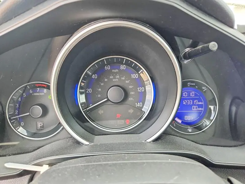 2015 HONDA FIT LX  