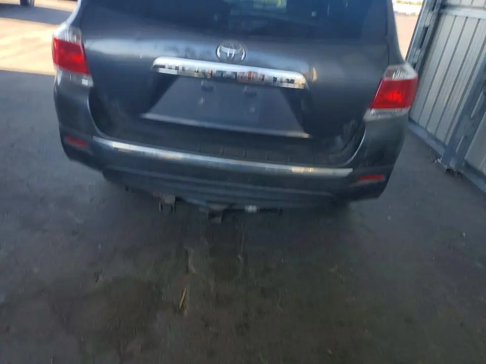 2013 TOYOTA HIGHLANDER LIMITED  