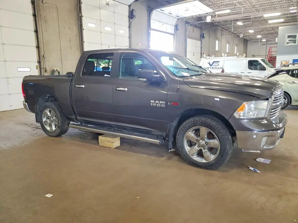 2018 RAM 1500 SLT  