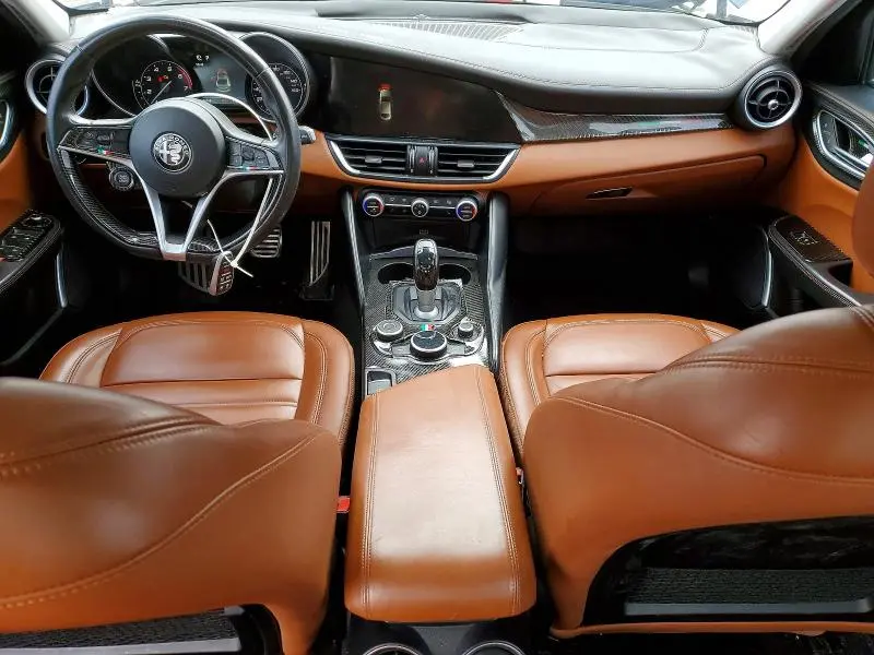 2017 ALFA ROMEO GIULIA TI Q4  