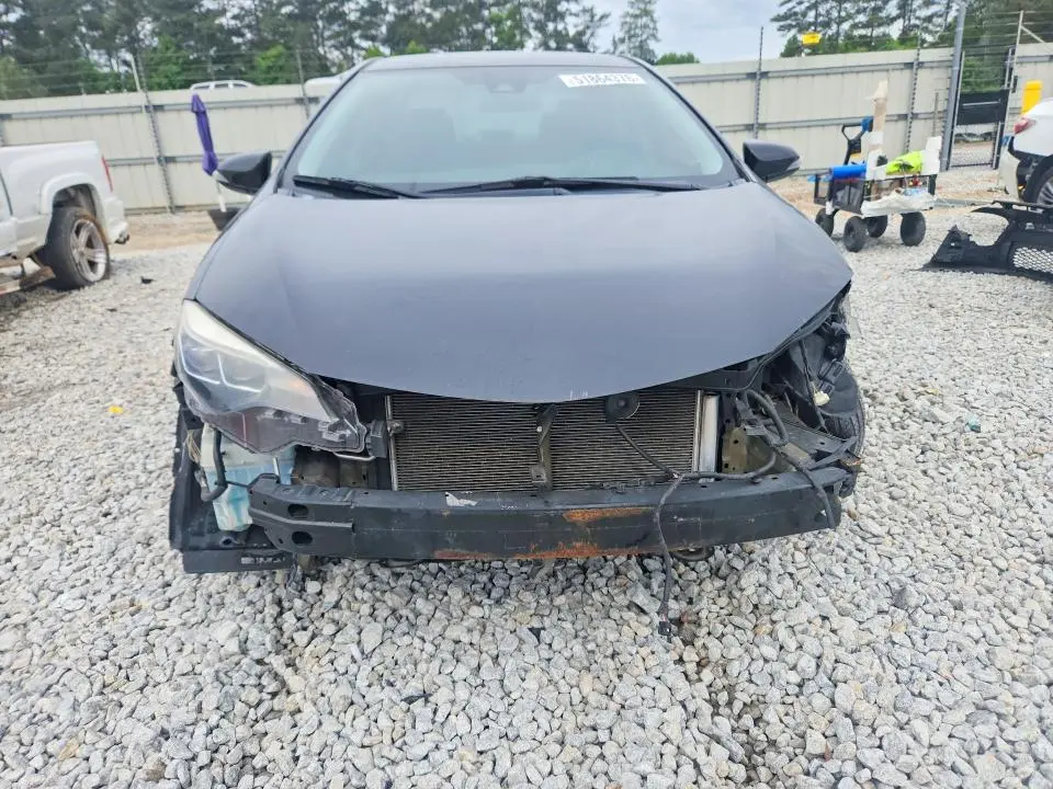 2019 TOYOTA COROLLA SE  
