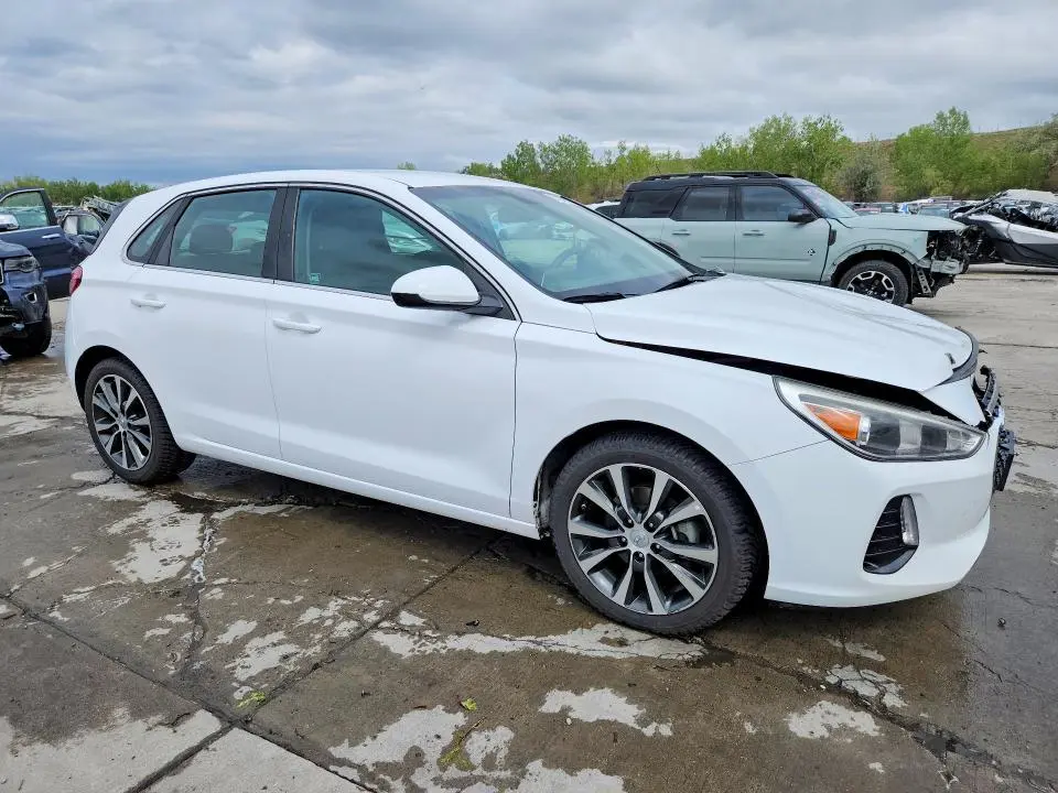 2018 HYUNDAI ELANTRA GT BASE  
