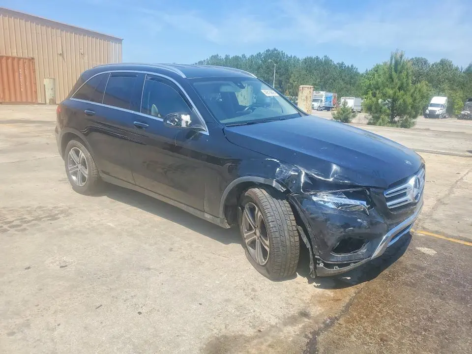 2017 MERCEDES-BENZ GLC 300  