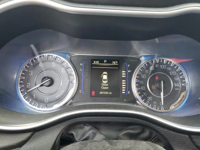 2016 CHRYSLER 200 LIMITED  