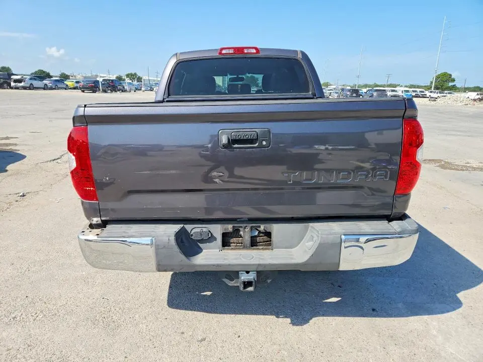 2017 TOYOTA TUNDRA CREWMAX LIMITED  