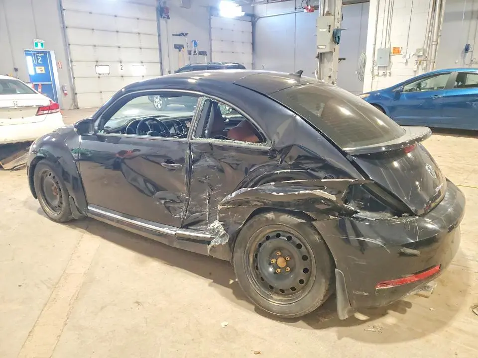 2017 VOLKSWAGEN BEETLE SE  