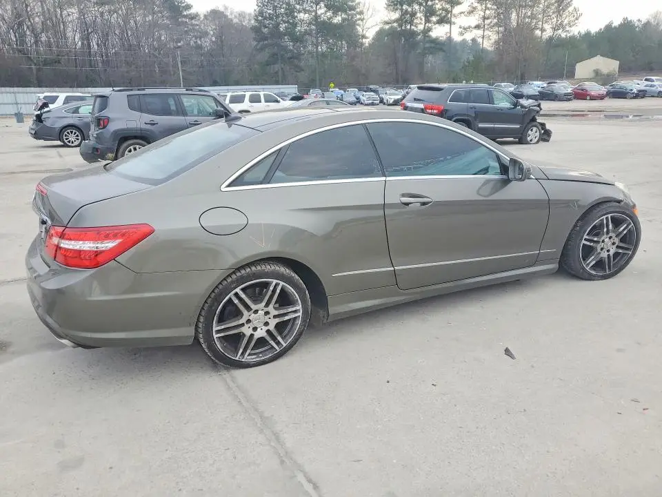 2010 MERCEDES-BENZ E 550  