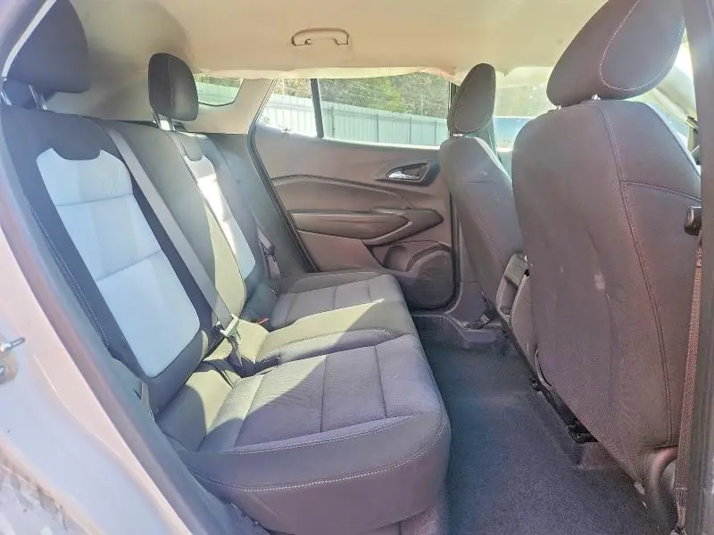 2025 CHEVROLET TRAX LS  