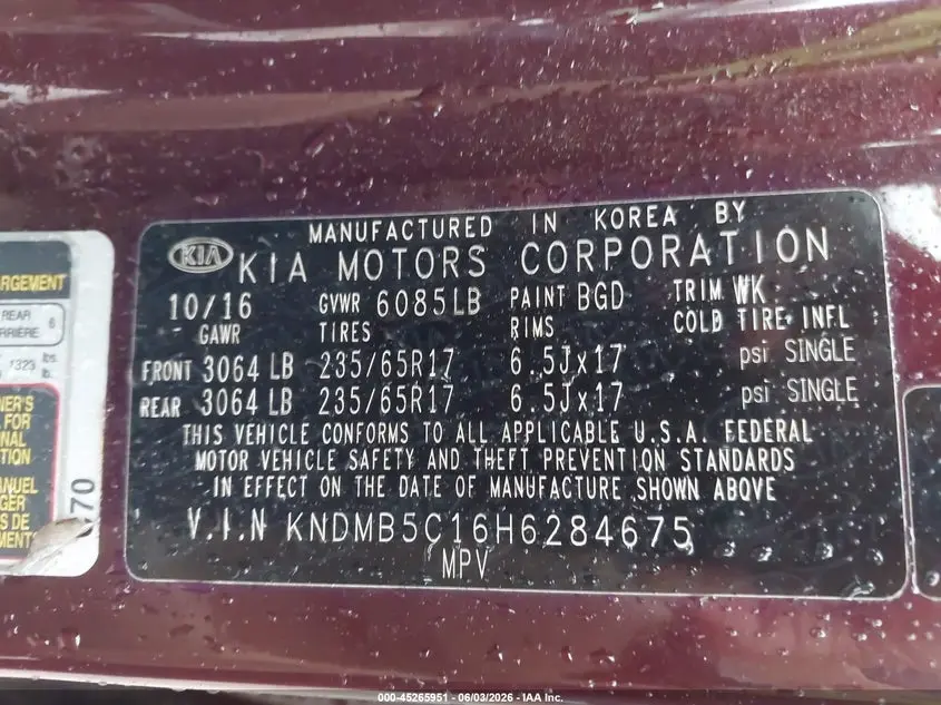 2017 KIA SEDONA LX
