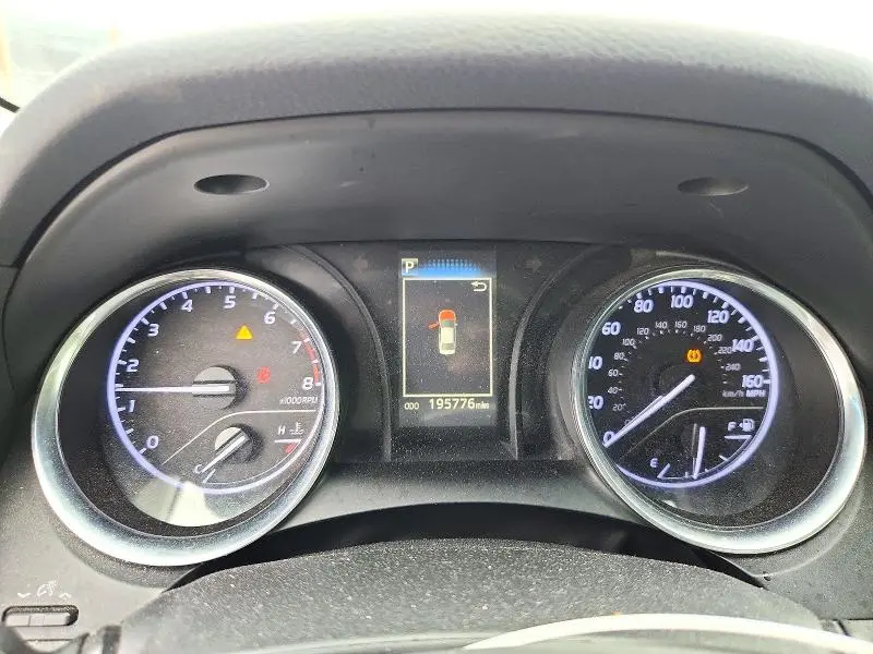 2018 TOYOTA CAMRY SE  