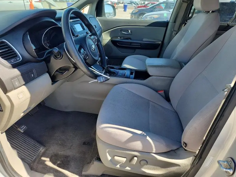 2016 KIA SEDONA LX  