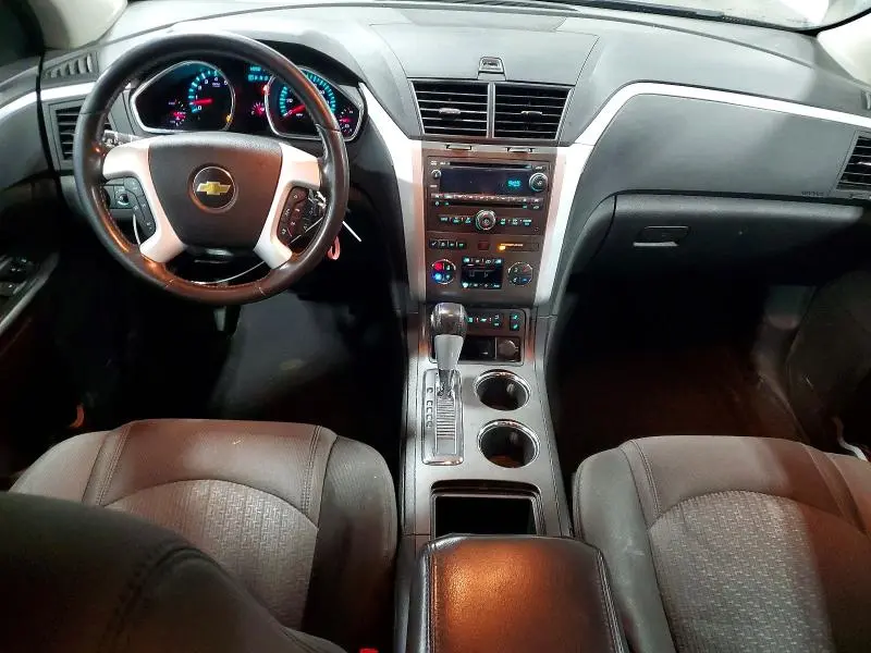 2011 CHEVROLET TRAVERSE LT  