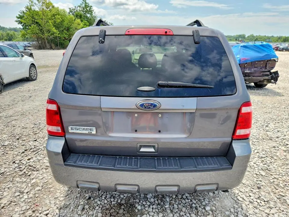 2012 FORD ESCAPE XLT  