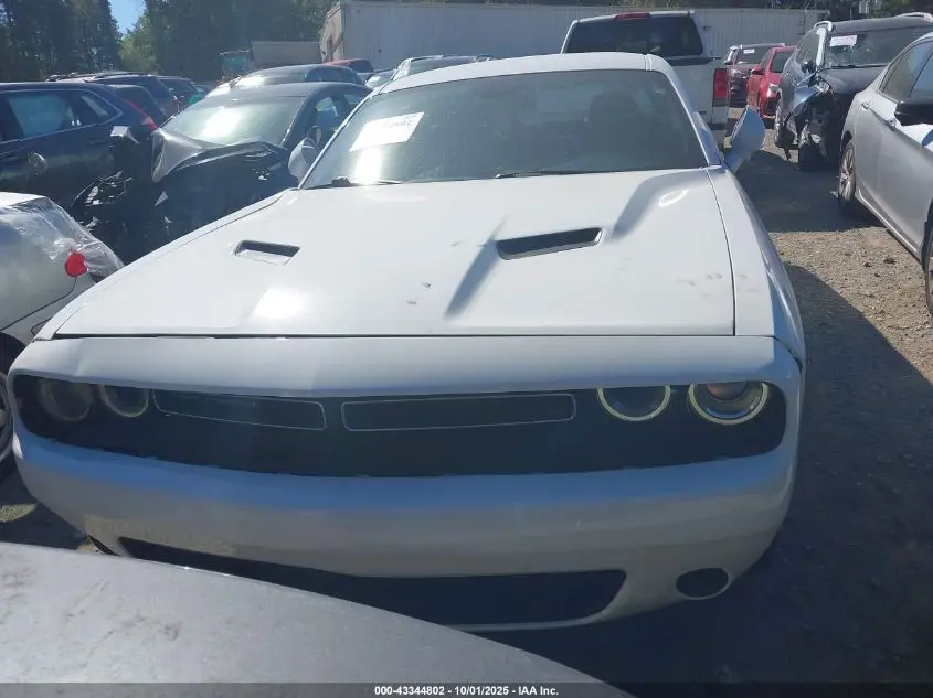 2016 DODGE CHALLENGER SXT