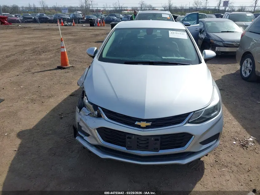2018 CHEVROLET CRUZE LT AUTO