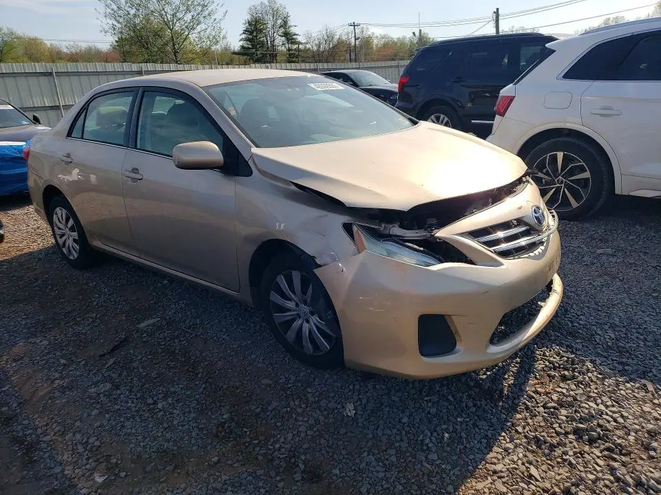 2013 TOYOTA COROLLA LE  