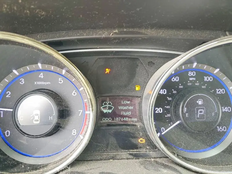 2011 HYUNDAI SONATA GLS  
