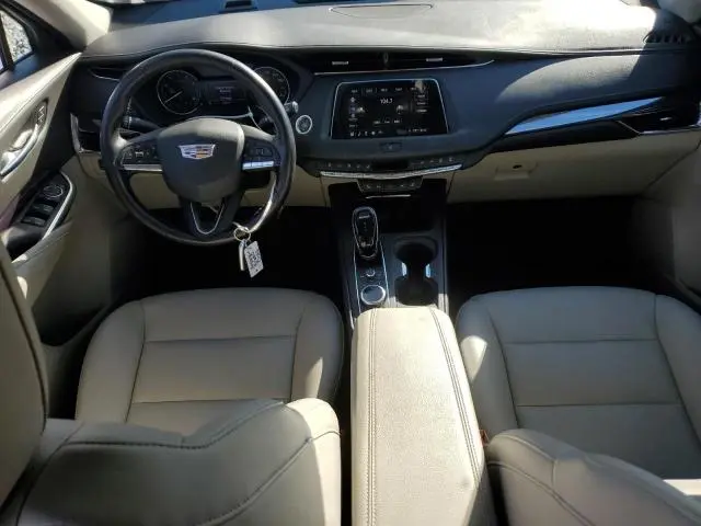 2023 CADILLAC XT4 LUXURY  