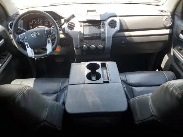 2018 TOYOTA TUNDRA CREWMAX SR5  