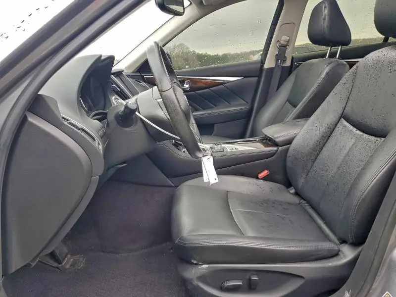 2019 INFINITI Q50 LUXE  