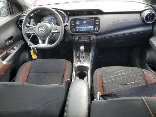 2024 NISSAN KICKS SR  