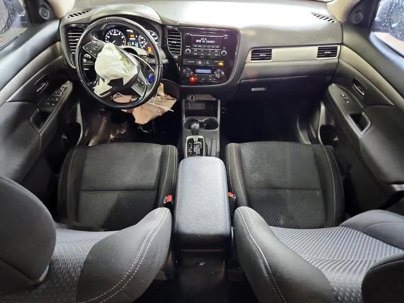 2016 MITSUBISHI OUTLANDER SE  