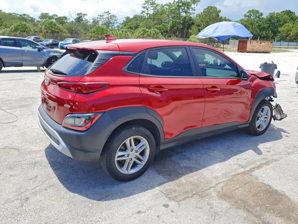 2022 HYUNDAI KONA SE  