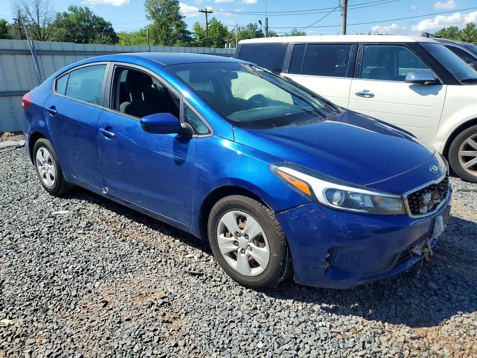 2018 KIA FORTE LX  