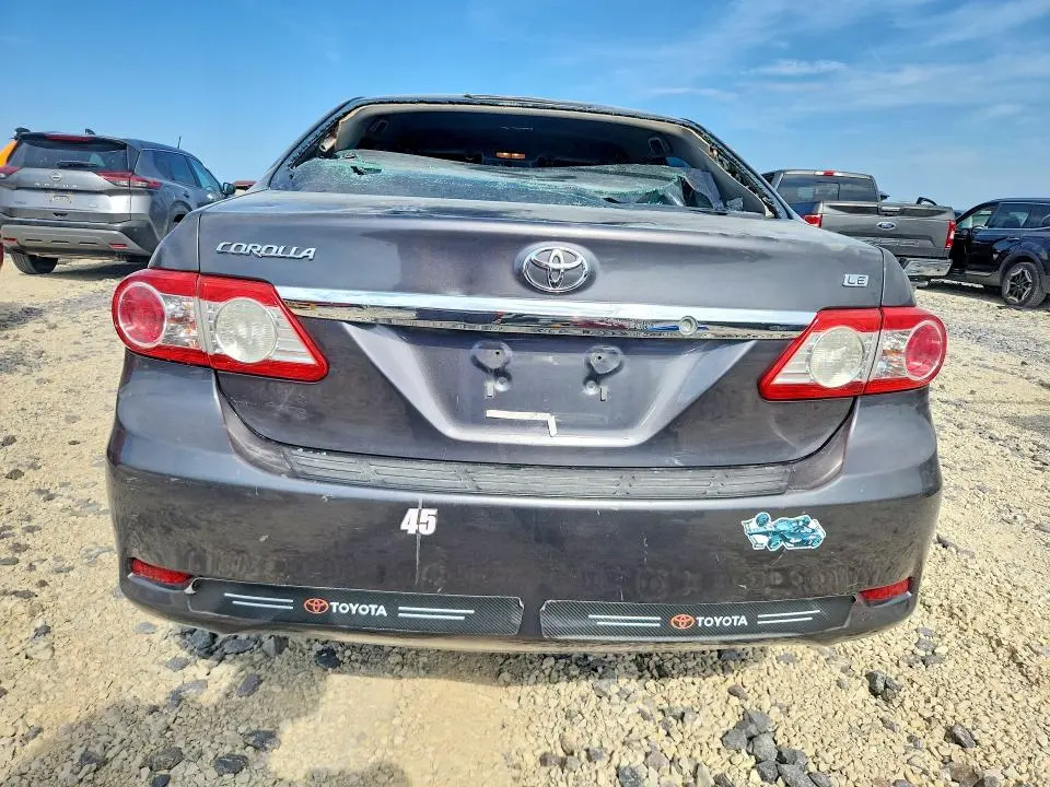 2013 TOYOTA COROLLA LE  