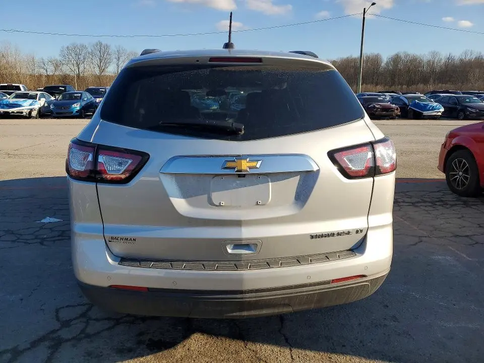 2016 CHEVROLET TRAVERSE LT  