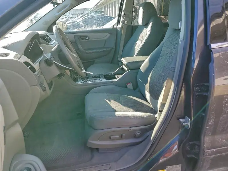 2014 CHEVROLET TRAVERSE LT  