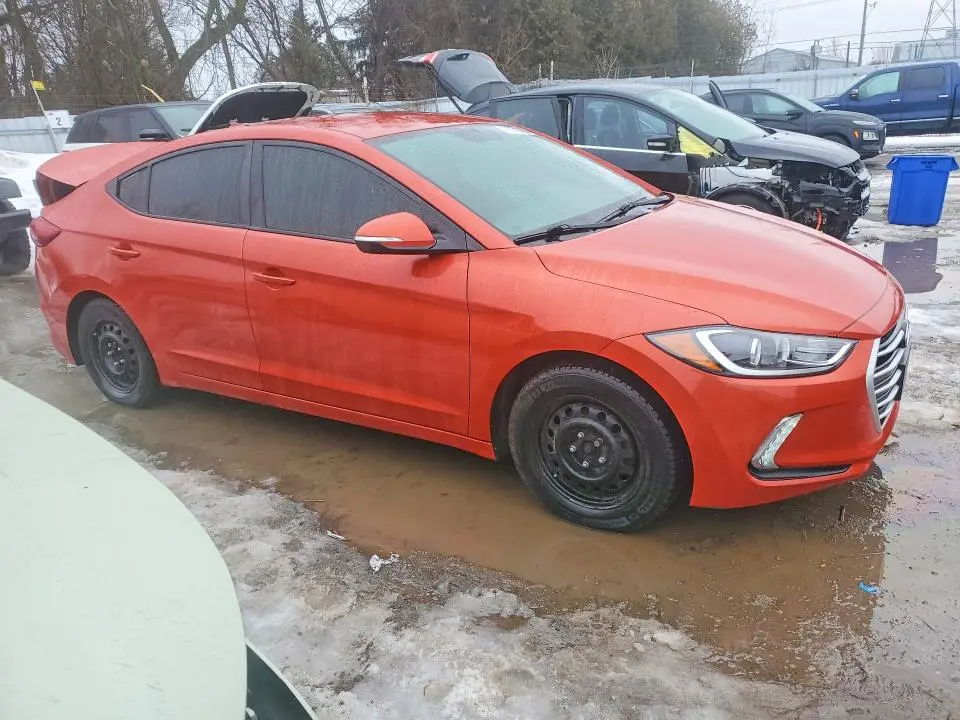 2017 HYUNDAI ELANTRA SE  