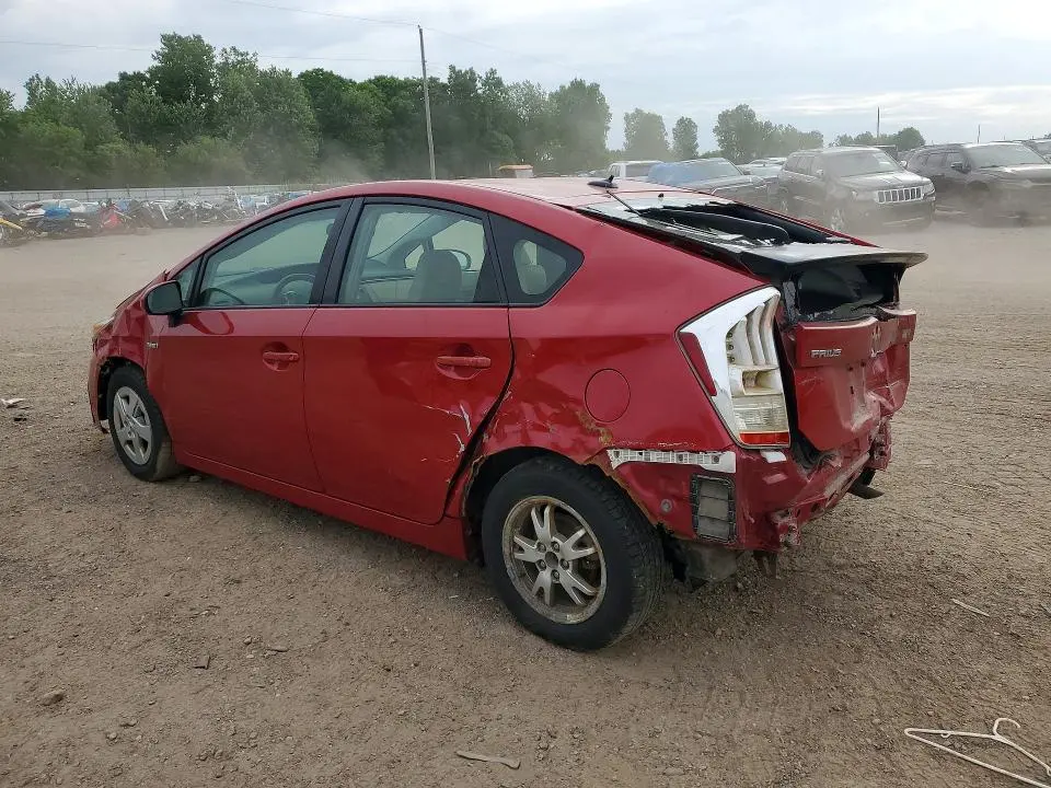 2010 TOYOTA PRIUS III  