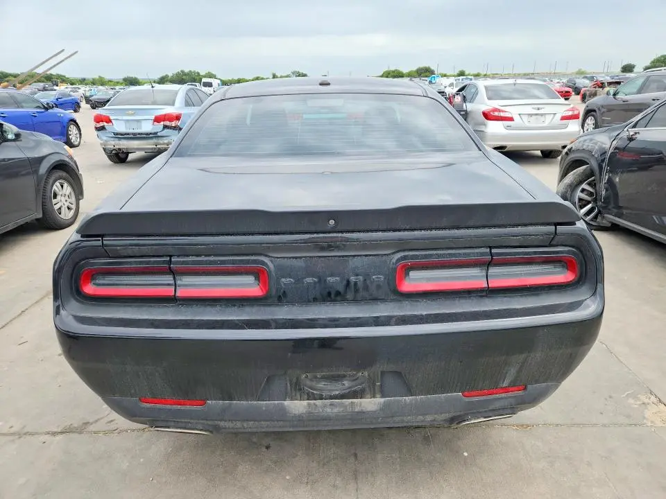 2021 DODGE CHALLENGER SXT  