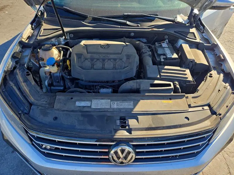 2018 VOLKSWAGEN PASSAT S  