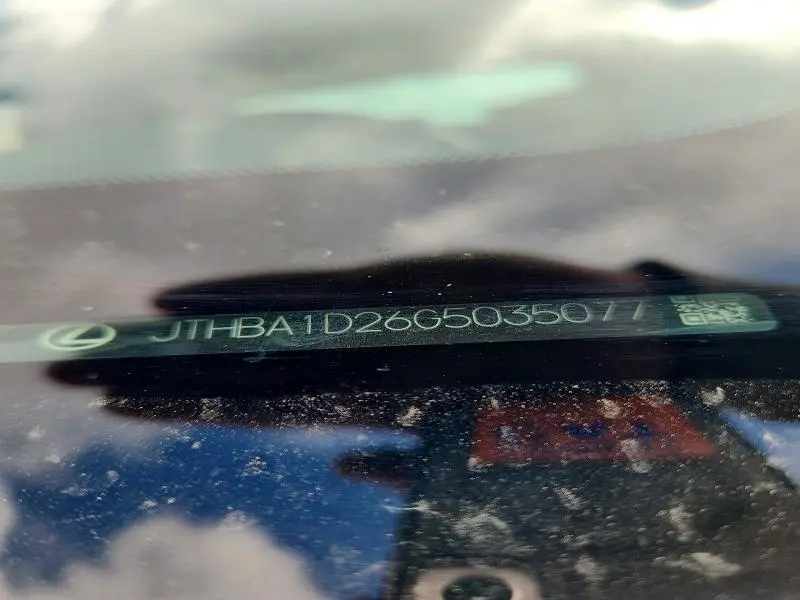 2016 LEXUS IS 200T BASE  