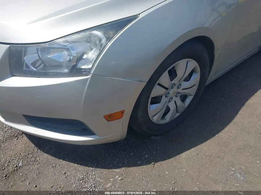 2013 CHEVROLET CRUZE LS