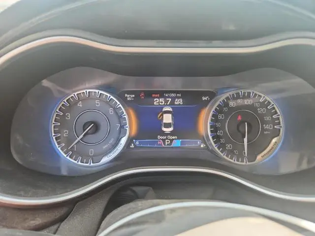 2015 CHRYSLER 200 C  