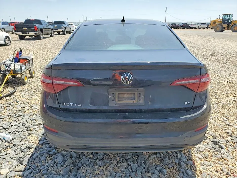 2024 VOLKSWAGEN JETTA SE  